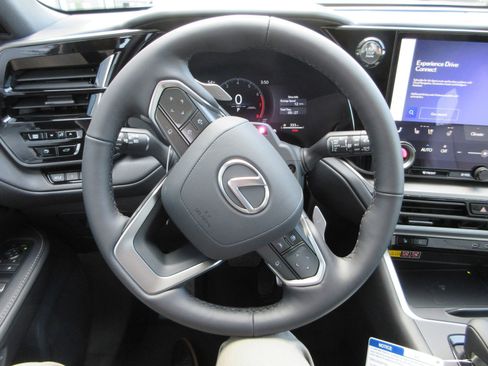 New 2026 Lexus TX 350 AWD image 38