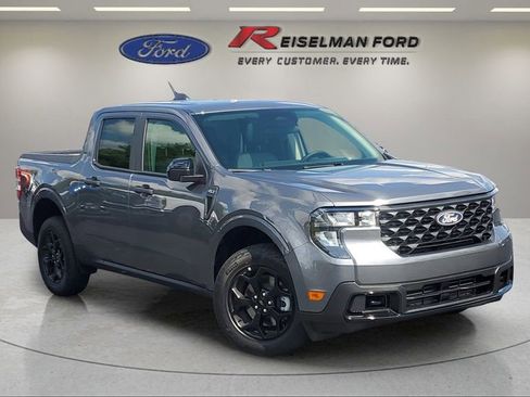New 2025 Ford Maverick XLT w/ XLT Luxury Package AWD/4WD image 1