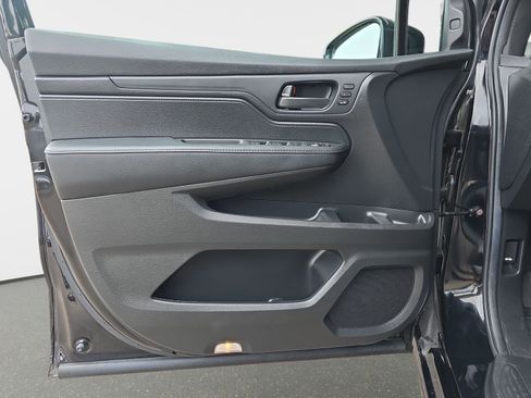 Certified 2025 Honda Odyssey Sport-L image 28