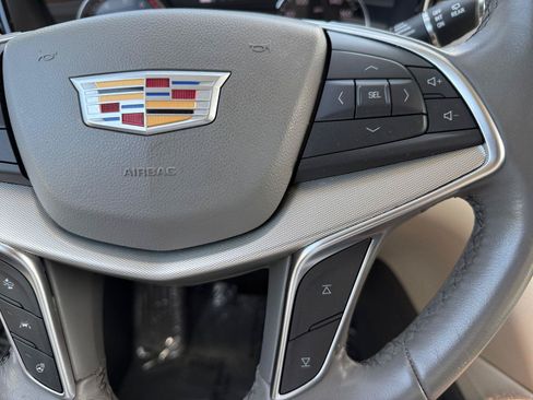 Used 2023 Cadillac XT5 Premium Luxury w/ LPO, Floor Liner Package AWD/4WD image 27