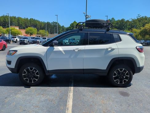 Used 2019 Jeep Compass Trailhawk w/ Cold Weather Group AWD/4WD image 9