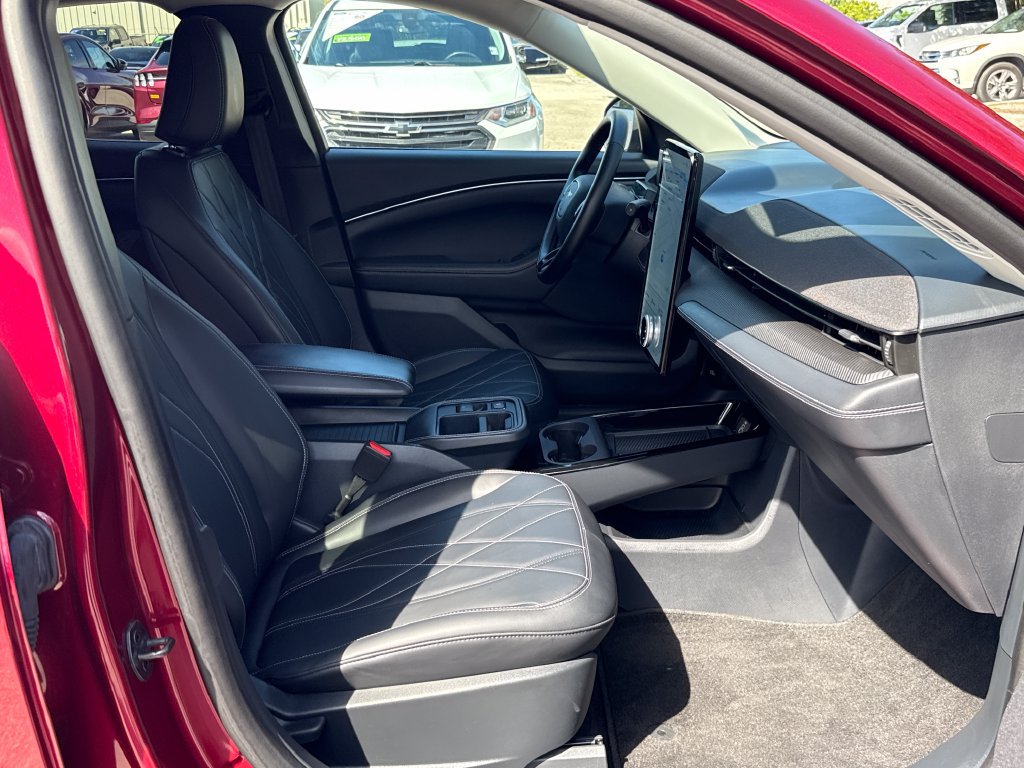 Certified 2025 Ford Mustang Mach-E Select w/ Comfort Package Lite RWD image 29