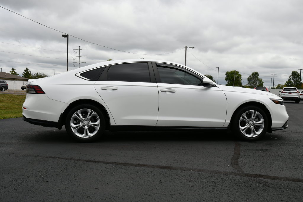Used 2023 Honda Accord LX image 8