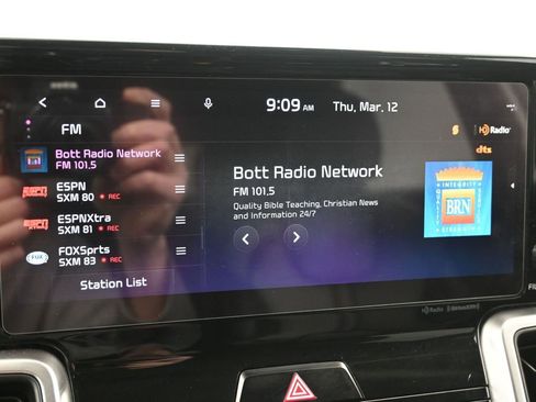 Certified 2023 Kia Sorento S image 19