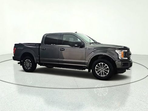 Used 2018 Ford F150 XLT w/ Equipment Group 302A Luxury AWD/4WD image 2
