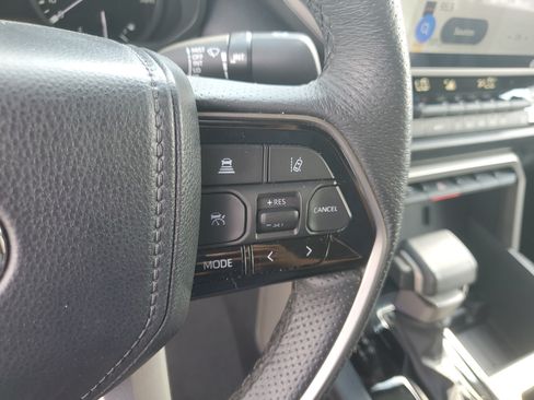 Used 2023 Toyota Tundra SR5 w/ SR5 Premium Package AWD/4WD image 17