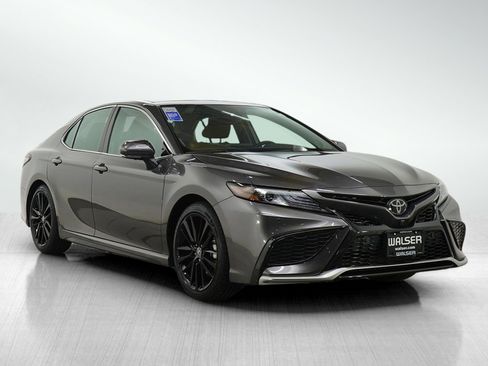 Used 2023 Toyota Camry XSE image 8