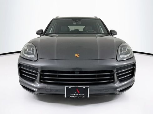 Certified 2023 Porsche Cayenne AWD/4WD image 6