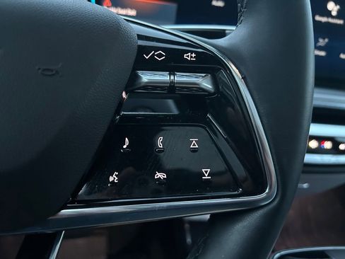 Used 2024 Cadillac Lyriq Luxury image 19