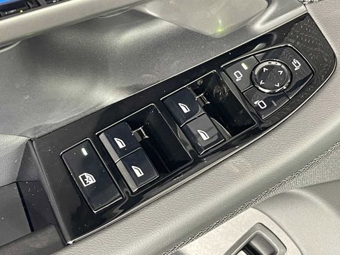 New 2025 BMW i5 M60 w/ Premium Package image 21