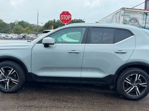 Used 2025 Volvo XC40 B5 Core AWD/4WD image 5
