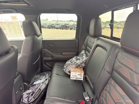 New 2026 Nissan Frontier PRO-4X w/ Pro Premium Package AWD/4WD image 34