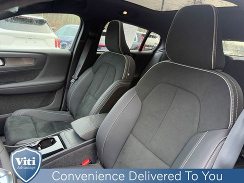 Certified 2023 Volvo C40 P8 Recharge Ultimate image 18