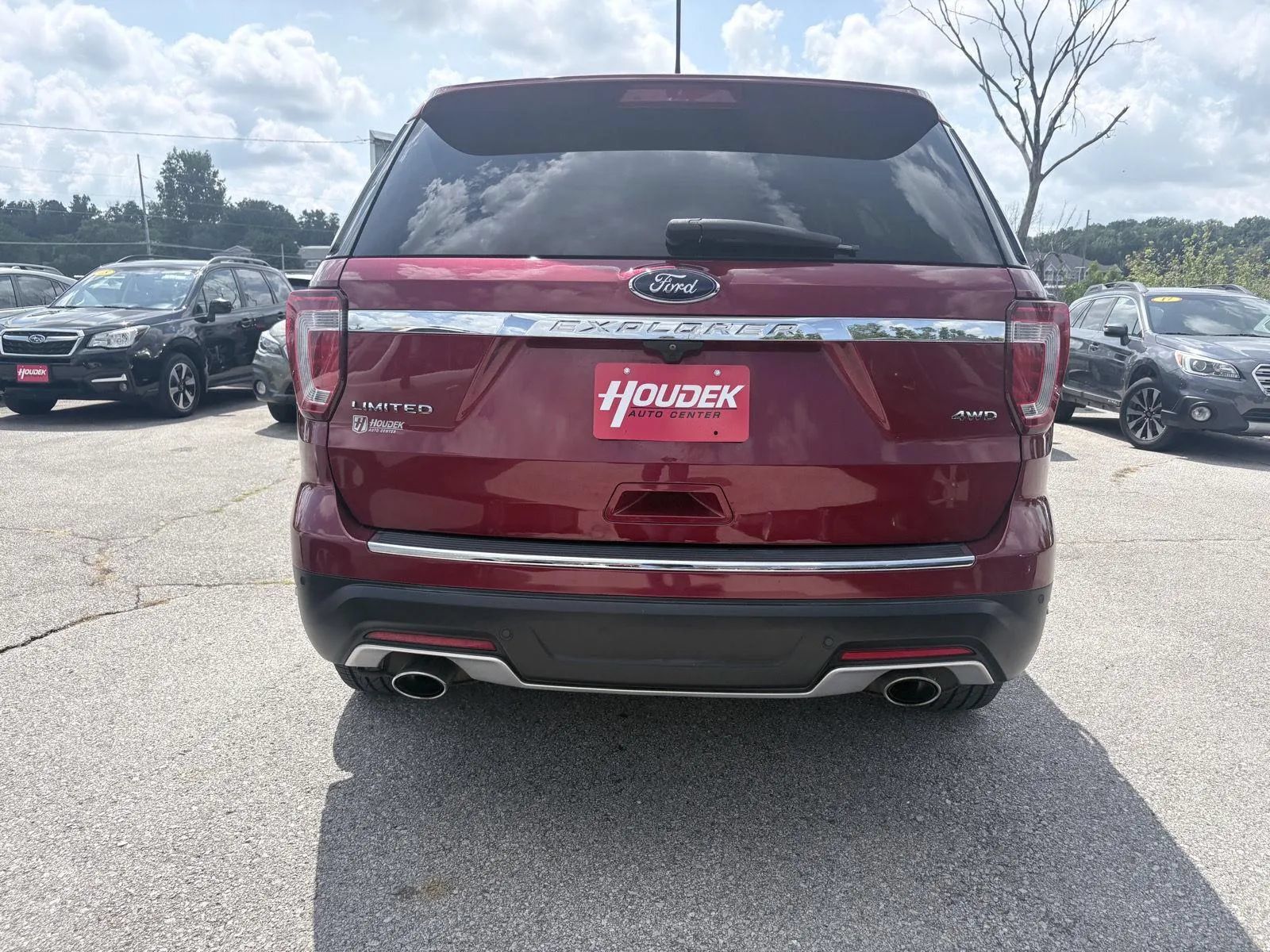 Used 2018 Ford Explorer Limited AWD/4WD image 5