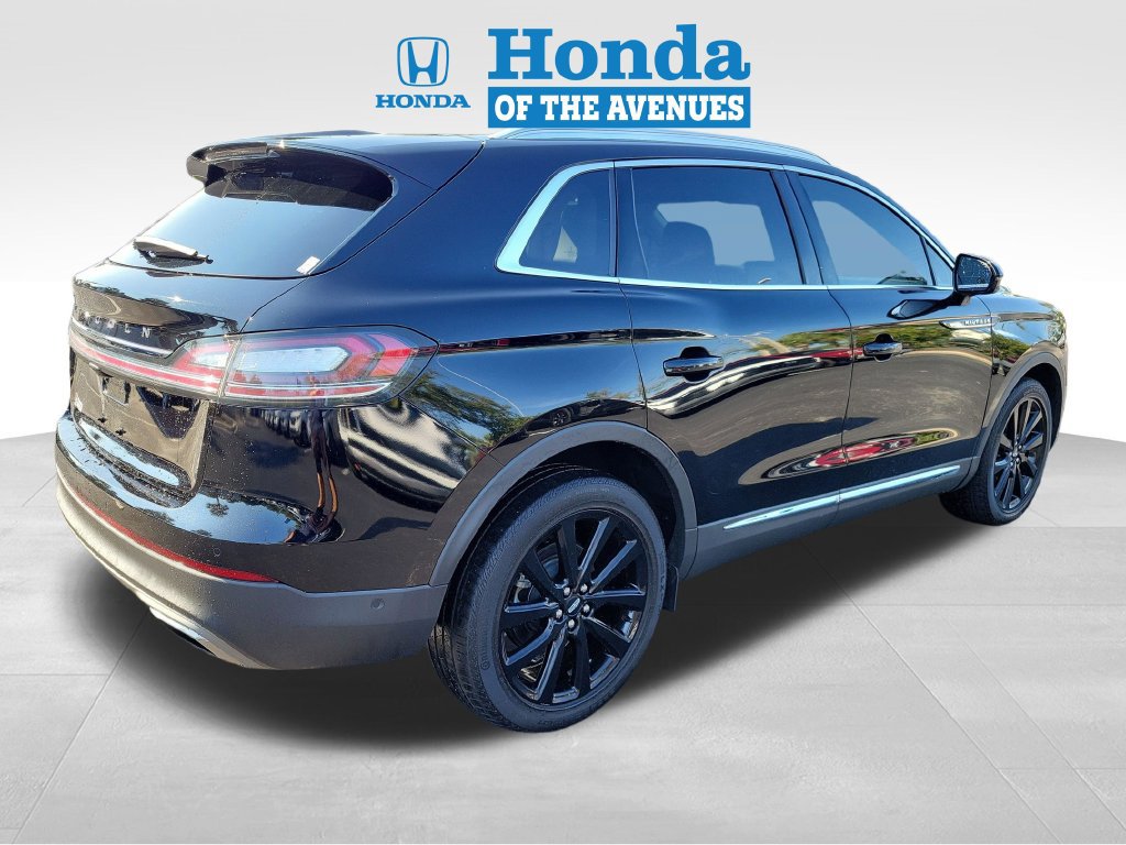 Used 2022 Lincoln Nautilus Reserve w/ Equipment Group 201A FWD image 4