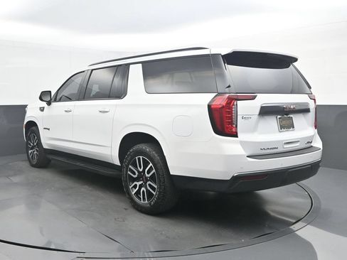 Used 2024 GMC Yukon XL AT4 AWD/4WD image 3