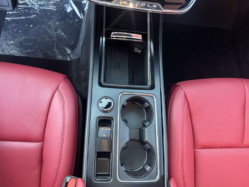 New 2026 Lincoln Corsair Reserve image 15