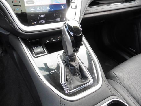 Used 2021 Subaru Outback Limited image 10