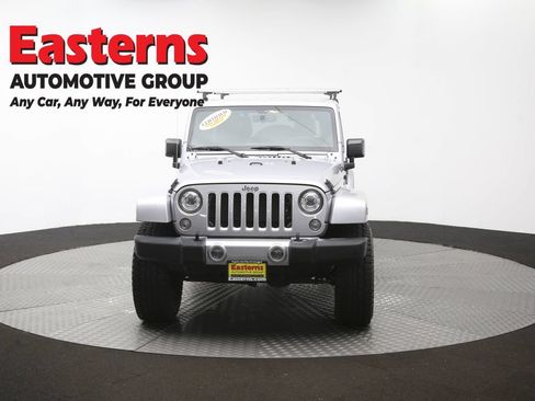 Used 2017 Jeep Wrangler Unlimited Sahara w/ Max Tow Package AWD/4WD image 55