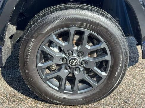 Used 2026 Toyota Tundra Platinum image 21