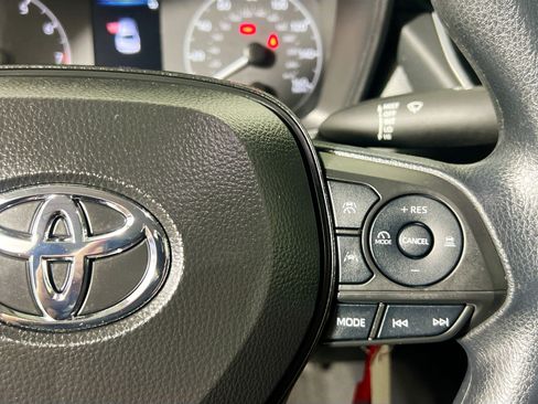 Used 2024 Toyota Corolla LE FWD image 19