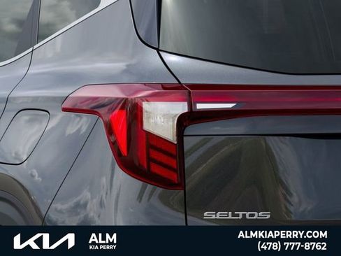 New 2026 Kia Seltos EX FWD image 11