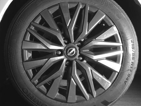 Used 2025 Nissan Altima 2.5 SV image 14