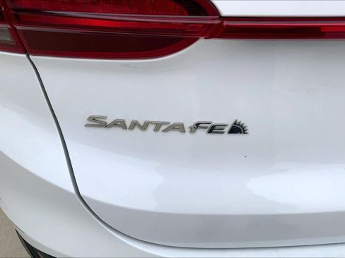 Used 2022 Hyundai Santa Fe SE FWD image 10