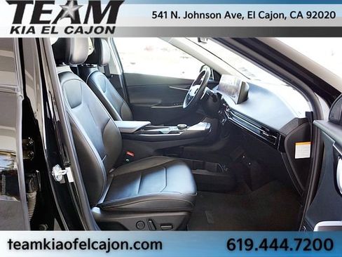 Used 2022 Kia EV6 Wind RWD image 12