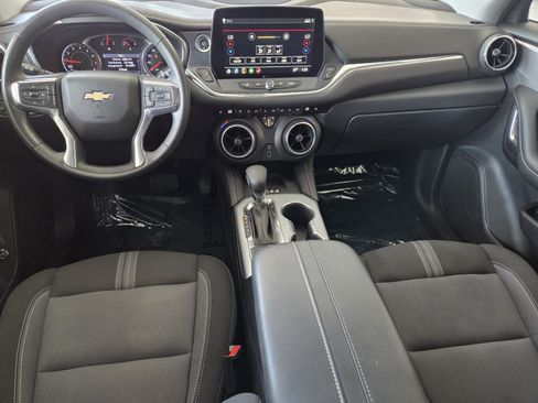 Used 2023 Chevrolet Blazer LT w/ Convenience Package FWD image 9