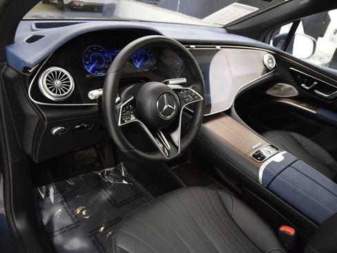 Used 2025 Mercedes-Benz EQS 450+ 4MATIC SUV image 21