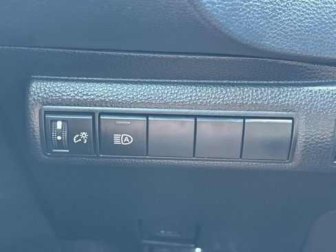 Used 2023 Toyota Corolla LE FWD image 32
