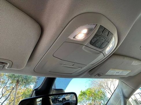 Certified 2023 Chrysler Pacifica Touring-L FWD image 27