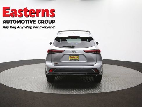 Used 2021 Toyota Highlander Limited AWD/4WD image 41