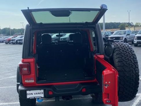 Used 2023 Jeep Wrangler Unlimited Rubicon 4xe w/ Steel Bumper Group image 16