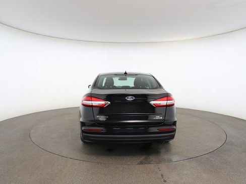 Used 2019 Ford Fusion SE image 14