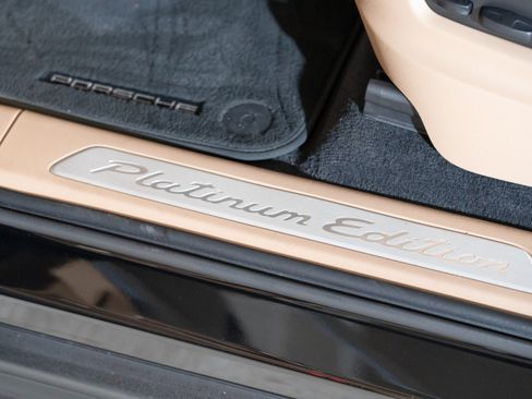 Certified 2023 Porsche Cayenne Platinum Edition AWD/4WD image 12