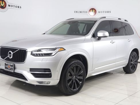Used 2018 Volvo XC90 T6 Momentum w/ Convenience Package AWD/4WD image 5