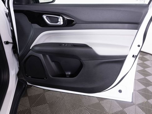 New 2026 Jeep Compass Limited image 34