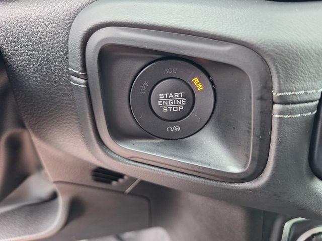 Used 2025 Jeep Wrangler Unlimited Sahara AWD/4WD image 55