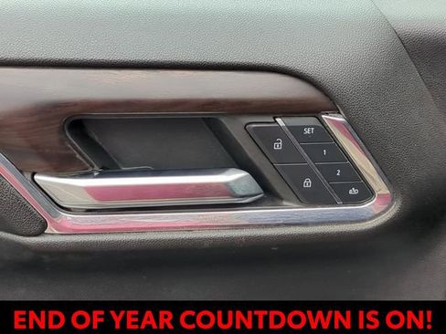 Used 2024 GMC Sierra 1500 SLT image 17