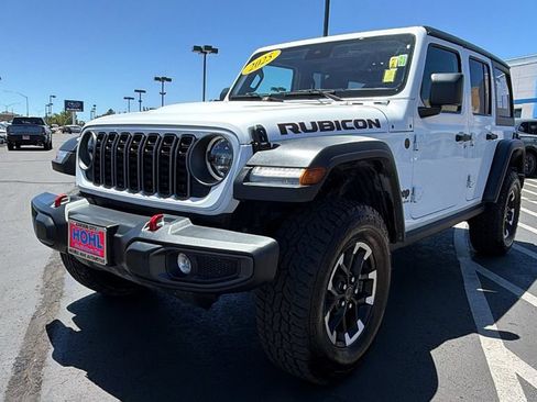 Used 2025 Jeep Wrangler Unlimited Rubicon AWD/4WD image 7