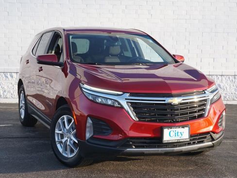 Used 2024 Chevrolet Equinox LT w/ LPO, Floor Liner Package FWD image 4