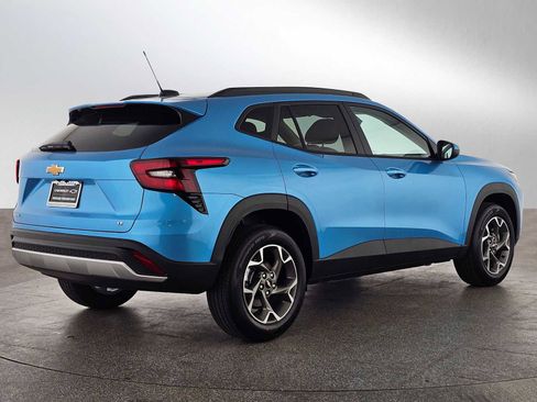 New 2026 Chevrolet Trax LT w/ Driver Confidence Package image 3