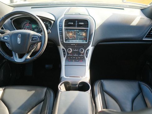 Used 2016 Lincoln MKX Select w/ Select Plus Package FWD image 19