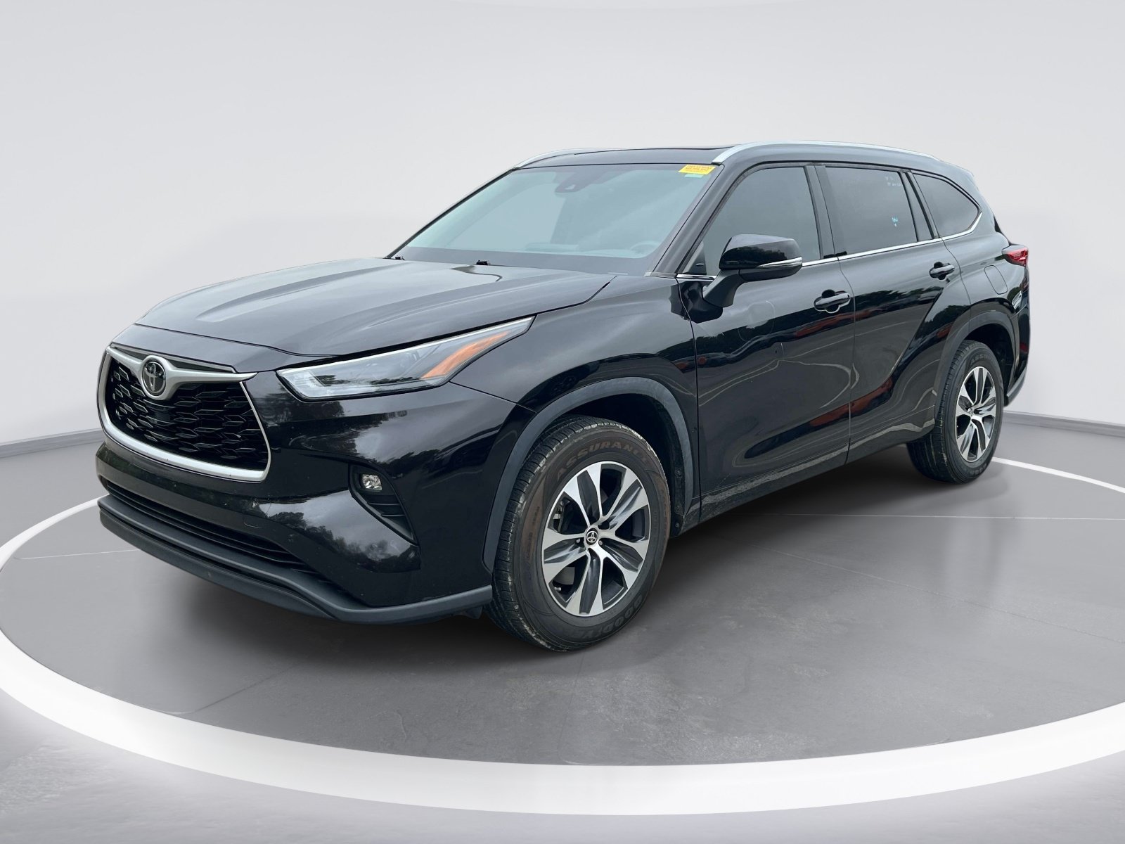 Used 2022 Toyota Highlander XLE FWD image 7