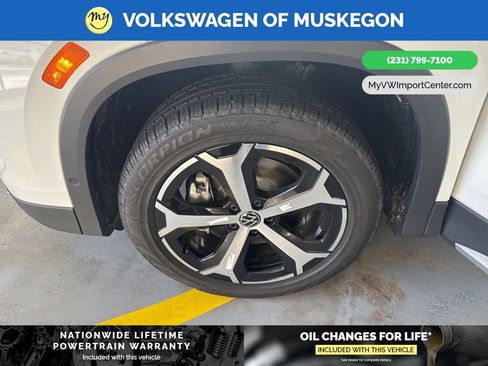 New 2026 Volkswagen Tiguan SE image 9