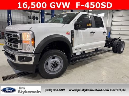 New 2025 Ford F450 XL w/ XL Chrome Package image 1