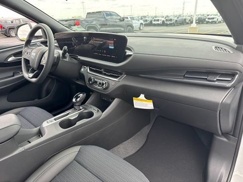 New 2026 Buick Envista Preferred FWD image 35