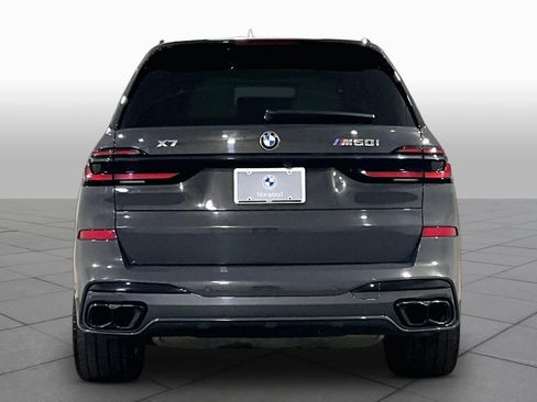 Used 2025 BMW X7 M60i AWD/4WD image 4